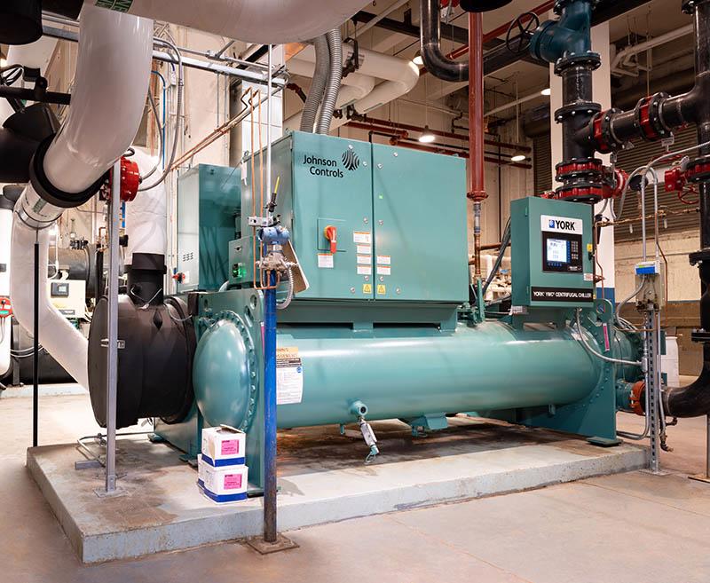 McElroy’s replaced an outdated chiller serving the Kansas Capital complex with this efficient York 400-ton chiller.